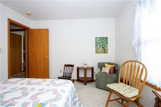 17361 Back Massillon Road, North Lawrence, OH 44666
