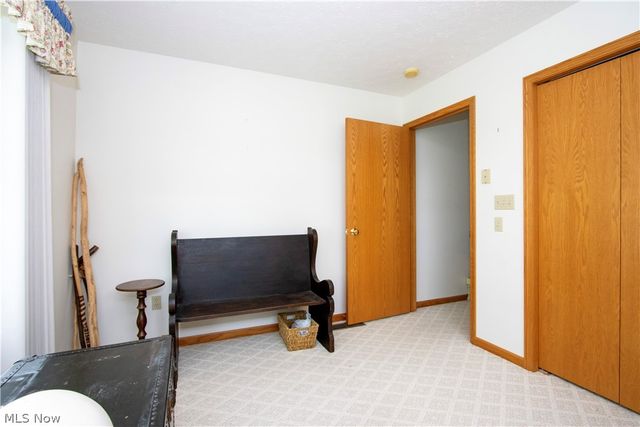 17361 Back Massillon Road, North Lawrence, OH 44666