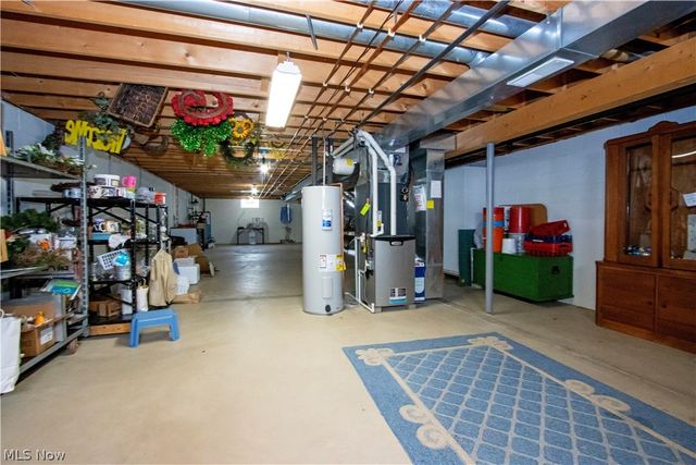 17361 Back Massillon Road, North Lawrence, OH 44666