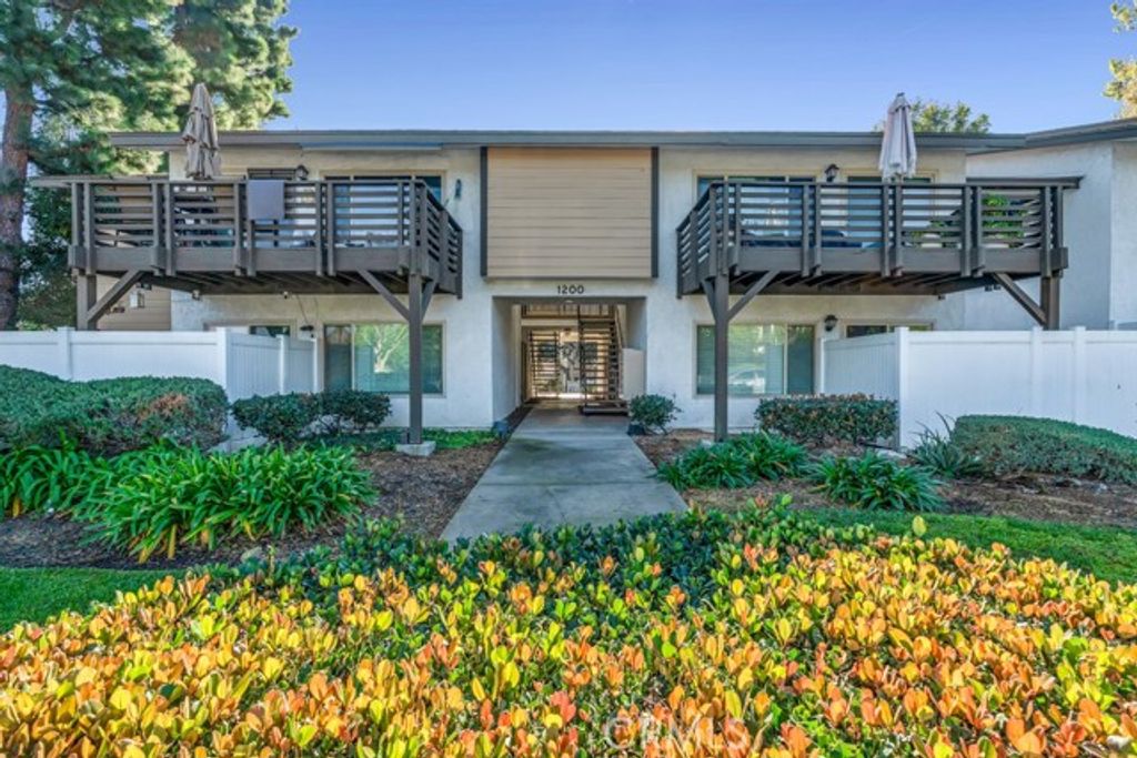 1200 W Lambert Road 41, La Habra, CA 90631