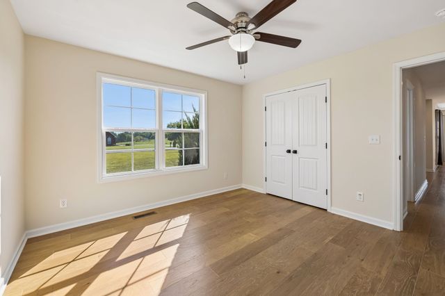 53 Morgan Rd, Lafayette, TN 37083