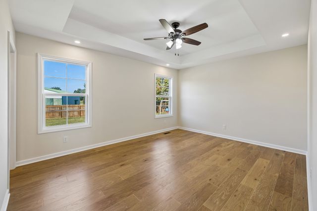 53 Morgan Rd, Lafayette, TN 37083