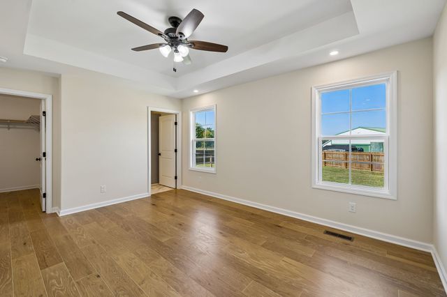 53 Morgan Rd, Lafayette, TN 37083