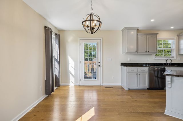 53 Morgan Rd, Lafayette, TN 37083