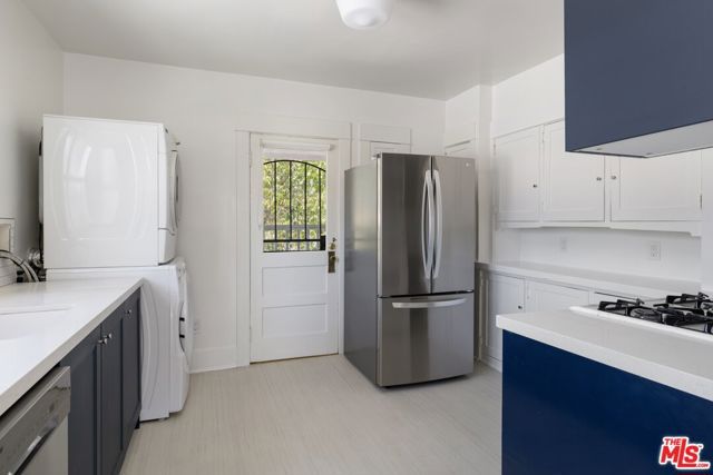 980 W Kensington Road, Los Angeles, CA 90026