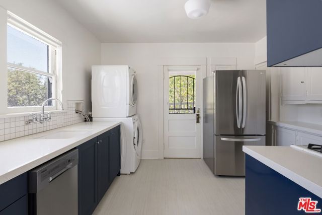 980 W Kensington Road, Los Angeles, CA 90026