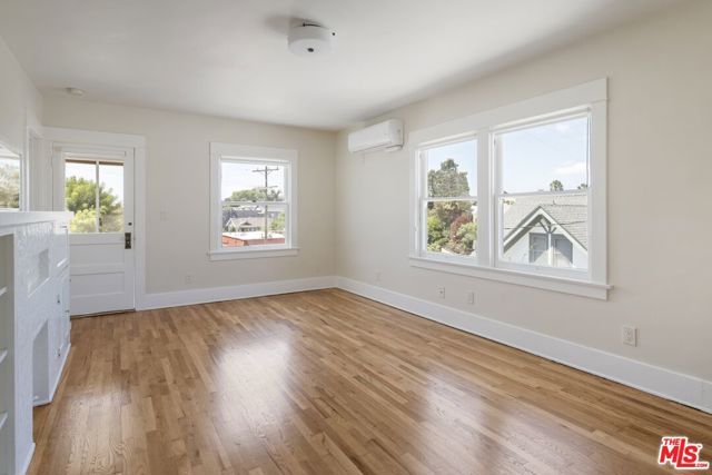 980 W Kensington Road, Los Angeles, CA 90026