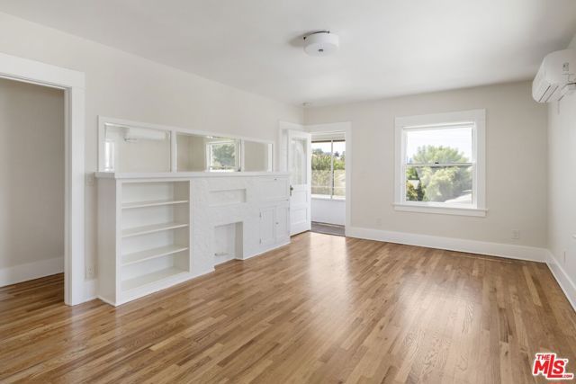 980 W Kensington Road, Los Angeles, CA 90026