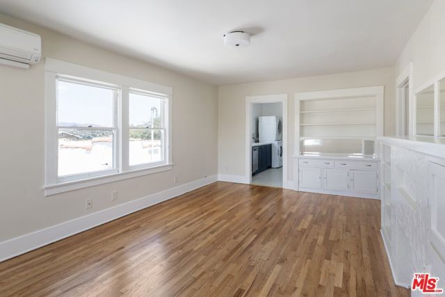 980 W Kensington Road, Los Angeles, CA 90026