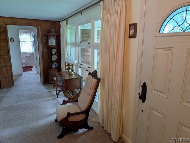 8325 Vernon Circle, Clarence, NY 14221