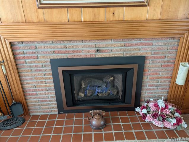 8325 Vernon Circle, Clarence, NY 14221