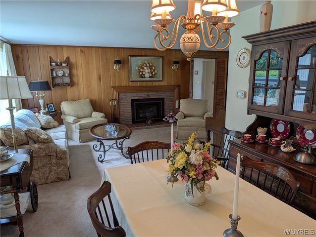 8325 Vernon Circle, Clarence, NY 14221