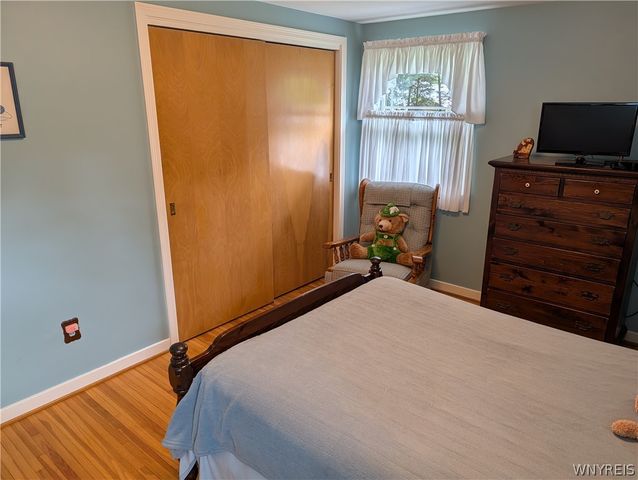 8325 Vernon Circle, Clarence, NY 14221