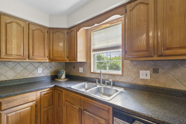 2475 Mccoy Road, Upper Arlington, OH 43220