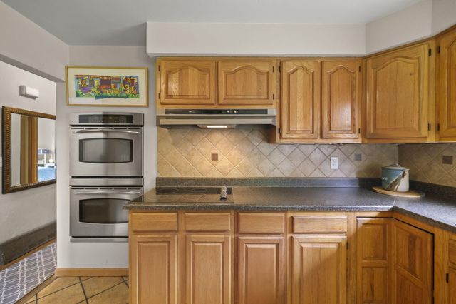 2475 Mccoy Road, Upper Arlington, OH 43220
