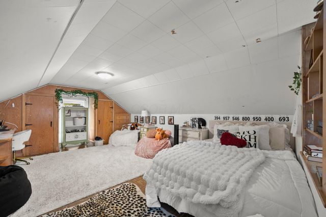 2475 Mccoy Road, Upper Arlington, OH 43220