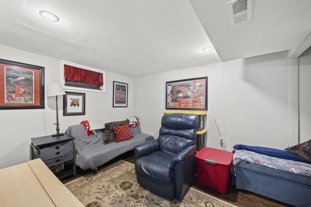 2475 Mccoy Road, Upper Arlington, OH 43220