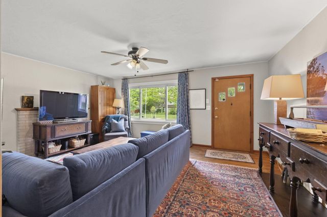 2475 Mccoy Road, Upper Arlington, OH 43220