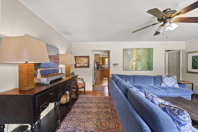 2475 Mccoy Road, Upper Arlington, OH 43220