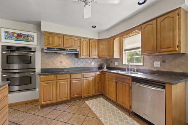 2475 Mccoy Road, Upper Arlington, OH 43220
