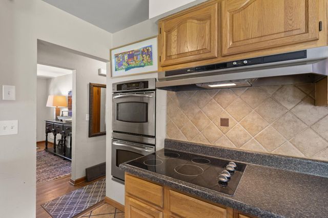 2475 Mccoy Road, Upper Arlington, OH 43220