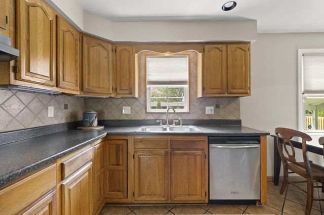 2475 Mccoy Road, Upper Arlington, OH 43220