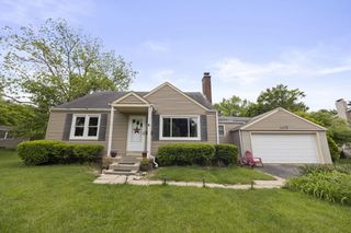 2475 Mccoy Road, Upper Arlington, OH 43220