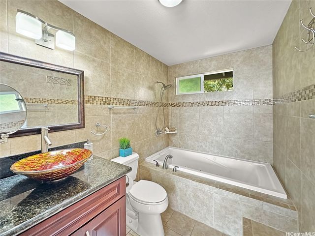 2640 Peter Street, Honolulu, HI 96816