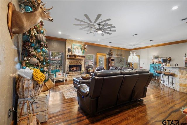 14955 FM 2010, Chandler, TX 75758