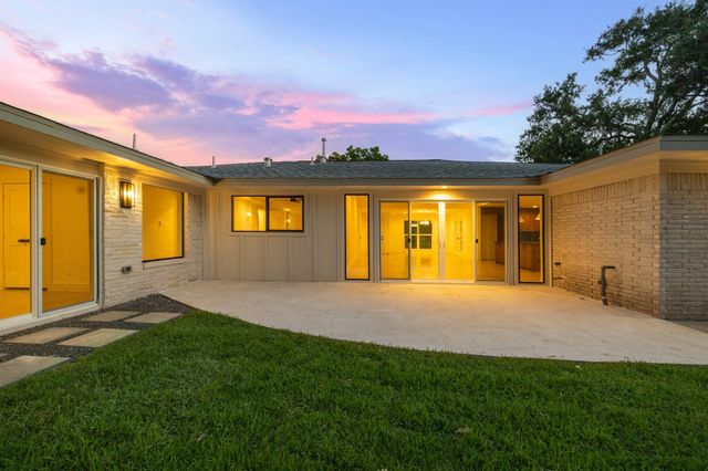 6110 Yarwell Drive, Houston, TX 77096