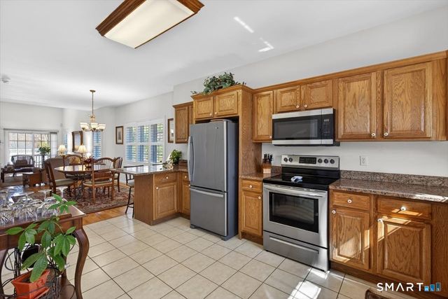 500 Elm Street 13-6, North Haven, CT 06473