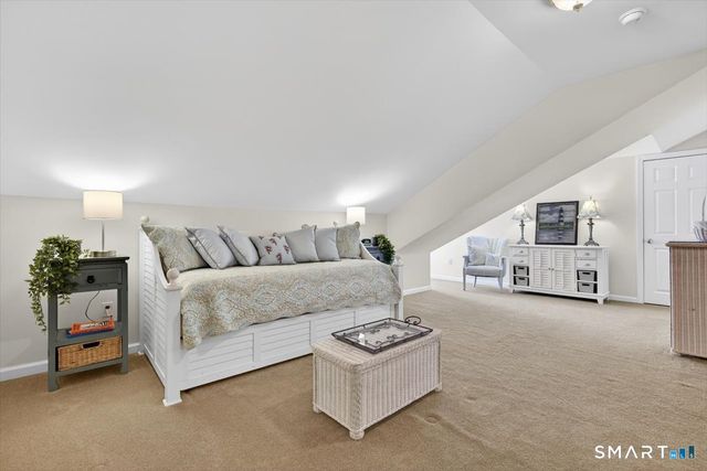 500 Elm Street 13-6, North Haven, CT 06473