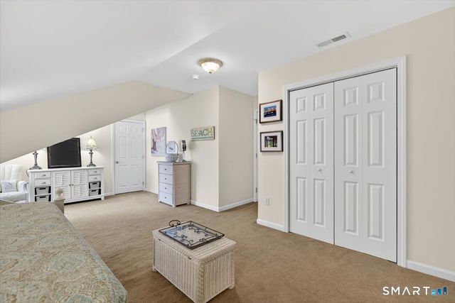 500 Elm Street 13-6, North Haven, CT 06473