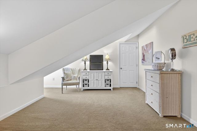 500 Elm Street 13-6, North Haven, CT 06473