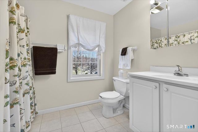 500 Elm Street 13-6, North Haven, CT 06473