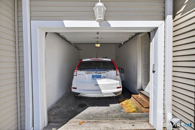 500 Elm Street 13-6, North Haven, CT 06473