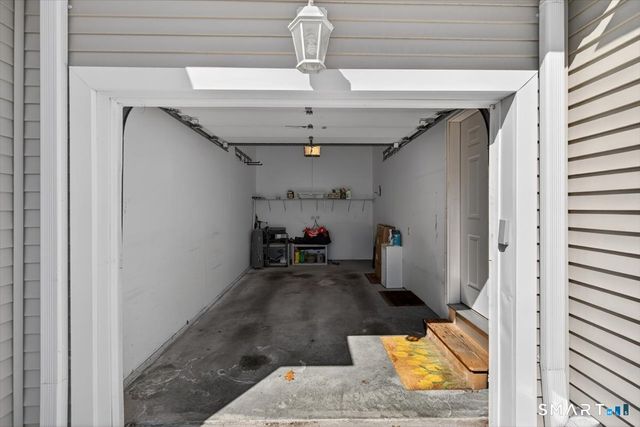 500 Elm Street 13-6, North Haven, CT 06473