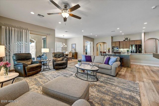 2012 W ANDALUSIAN Trail, Phoenix, AZ 85085