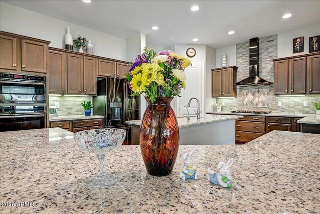 2012 W ANDALUSIAN Trail, Phoenix, AZ 85085