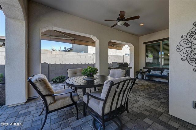 2012 W ANDALUSIAN Trail, Phoenix, AZ 85085