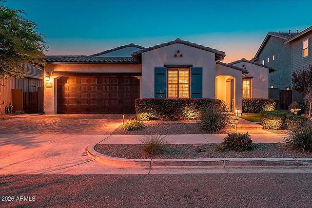 2012 W ANDALUSIAN Trail, Phoenix, AZ 85085