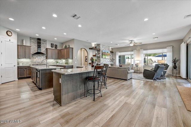 2012 W ANDALUSIAN Trail, Phoenix, AZ 85085