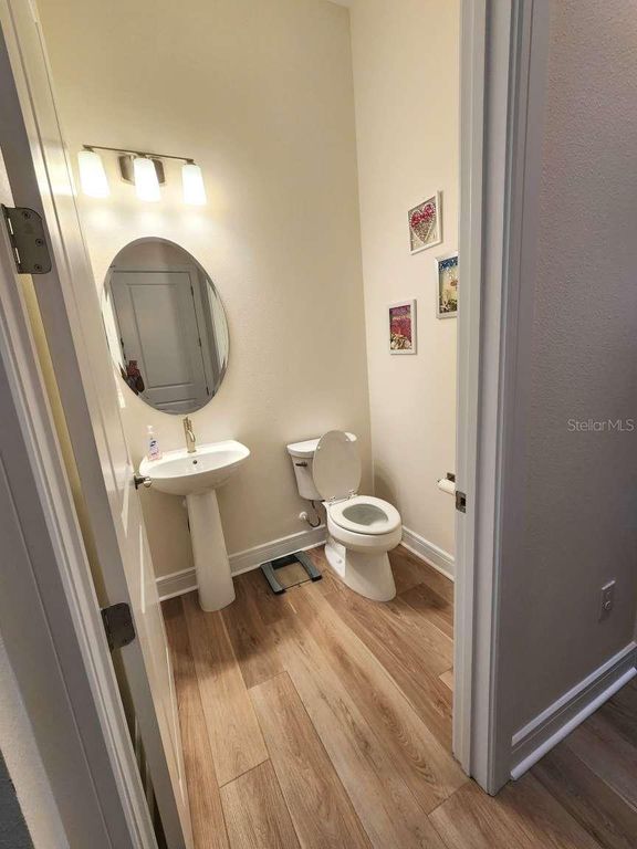 Image 7 of property listing at 9024 BARRIER COAST TRAIL, Parrish, FL 34219