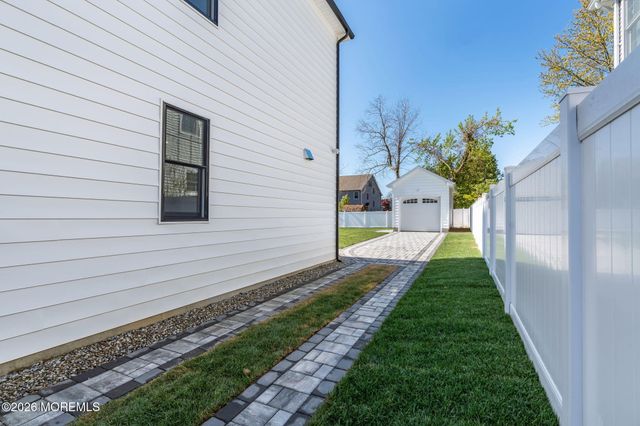 619 Park Avenue, Brielle, NJ 08730
