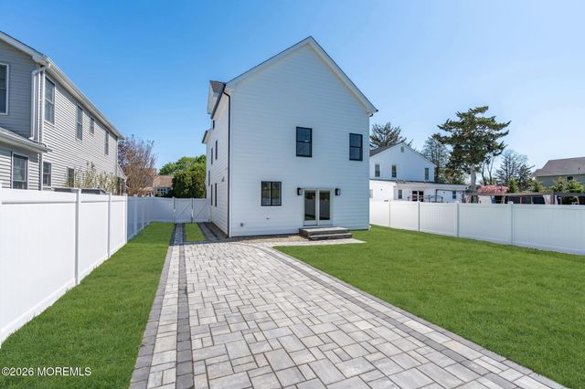 619 Park Avenue, Brielle, NJ 08730