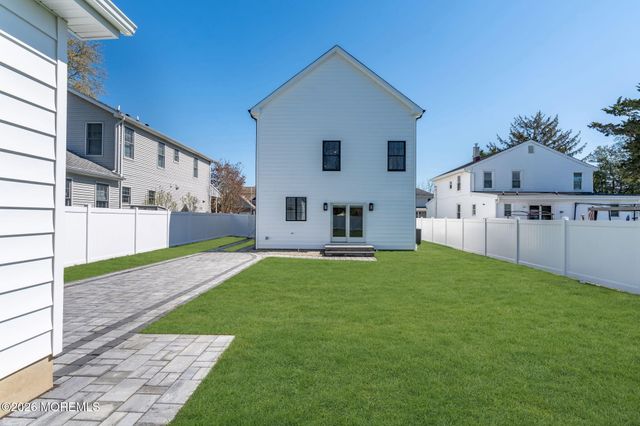 619 Park Avenue, Brielle, NJ 08730