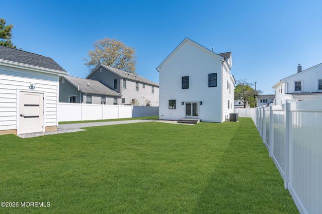 619 Park Avenue, Brielle, NJ 08730