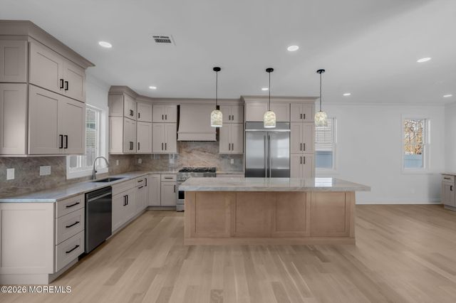 619 Park Avenue, Brielle, NJ 08730