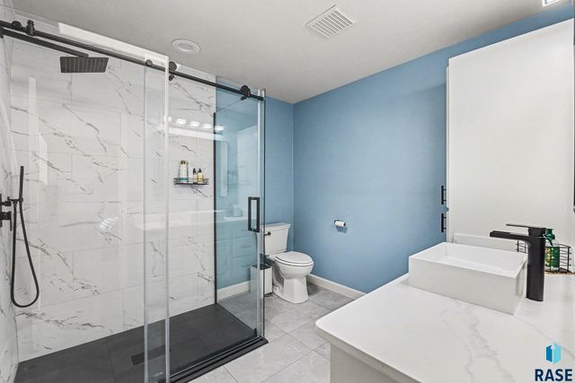 3805 S Bedford Ave Avenue, Sioux Falls, SD 57103