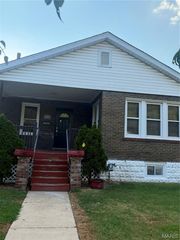 2455 Gothland Avenue, St Louis, MO 63114
